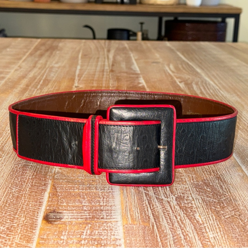 Vintage YSL Leather belt size medium - Picture 2 of 11